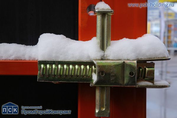 Аренда замков для опалубки (щитов)